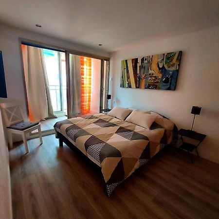Appartement T3 Plein Centre Ville Le Lavandou Exterior foto